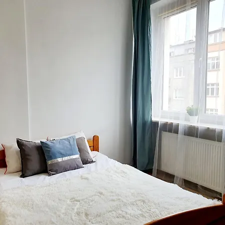 Pansiyon W Centrum Gdyni - Swietojanska 78 *